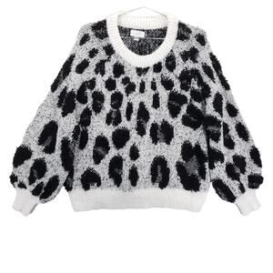 Mud Pie Sweater Womens Large White Black Cheetah Print Comfy Fuzzy Knit Pullover